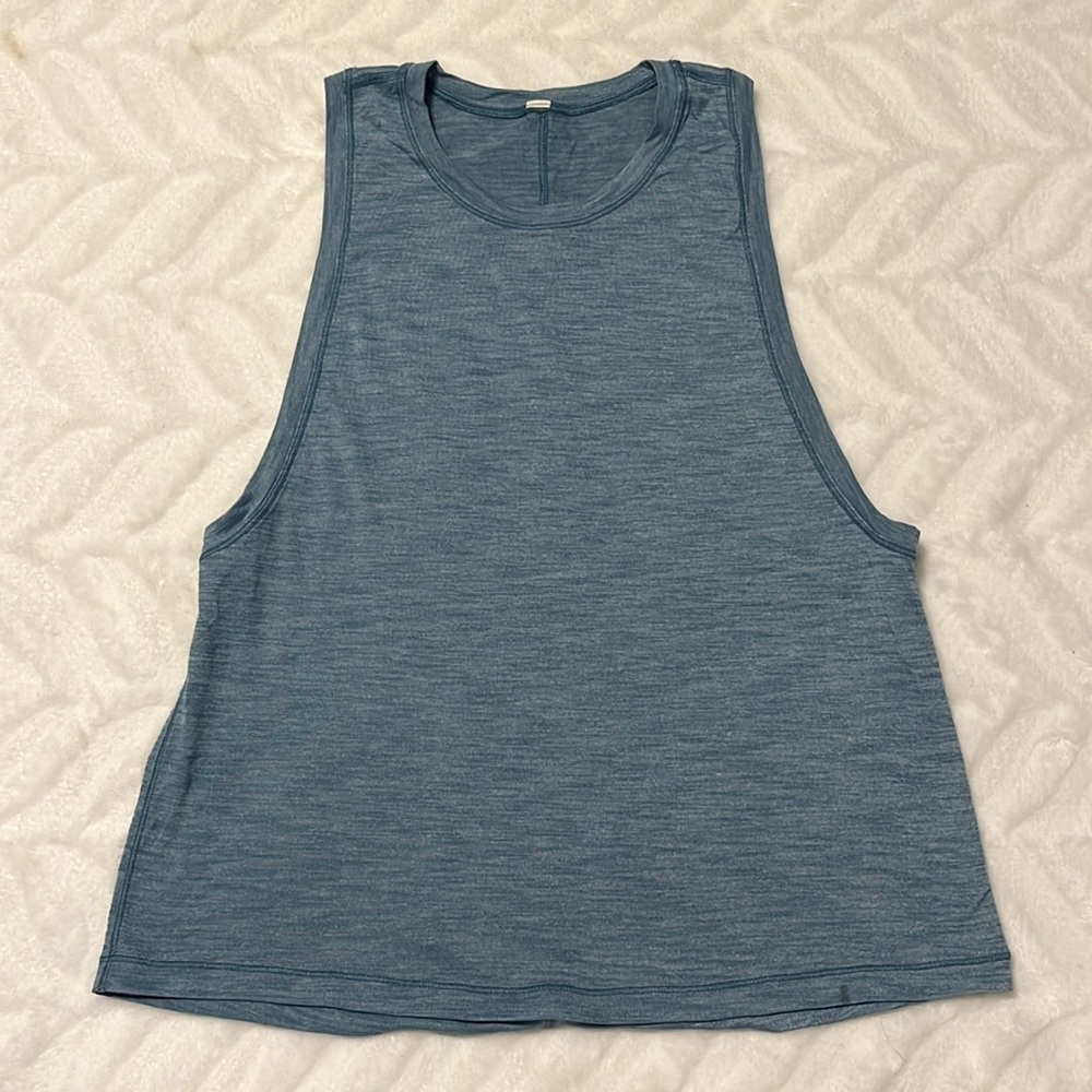 Lululemon tank top size 4
